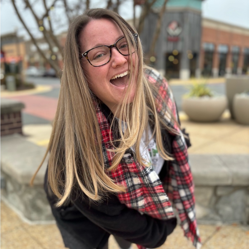 Meet your Posher, Haley alisha